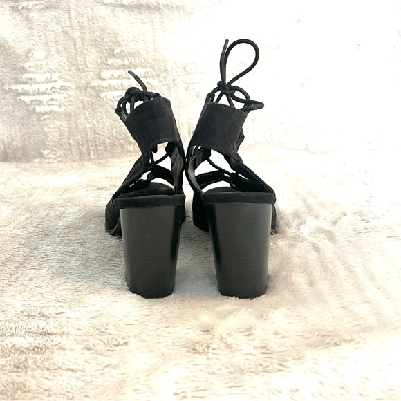 Kenneth Cole Lace Up Sandals - Picture 6 of 10